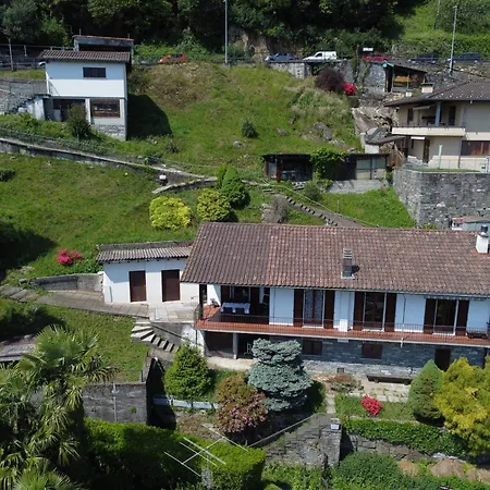 Casa Dei Nonni, Brissago, Maggiore Views Сasa de vacaciones